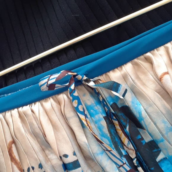 NEW!JEAN PAUL GAULTIER SILK SKIRT - Picture 3 of 7